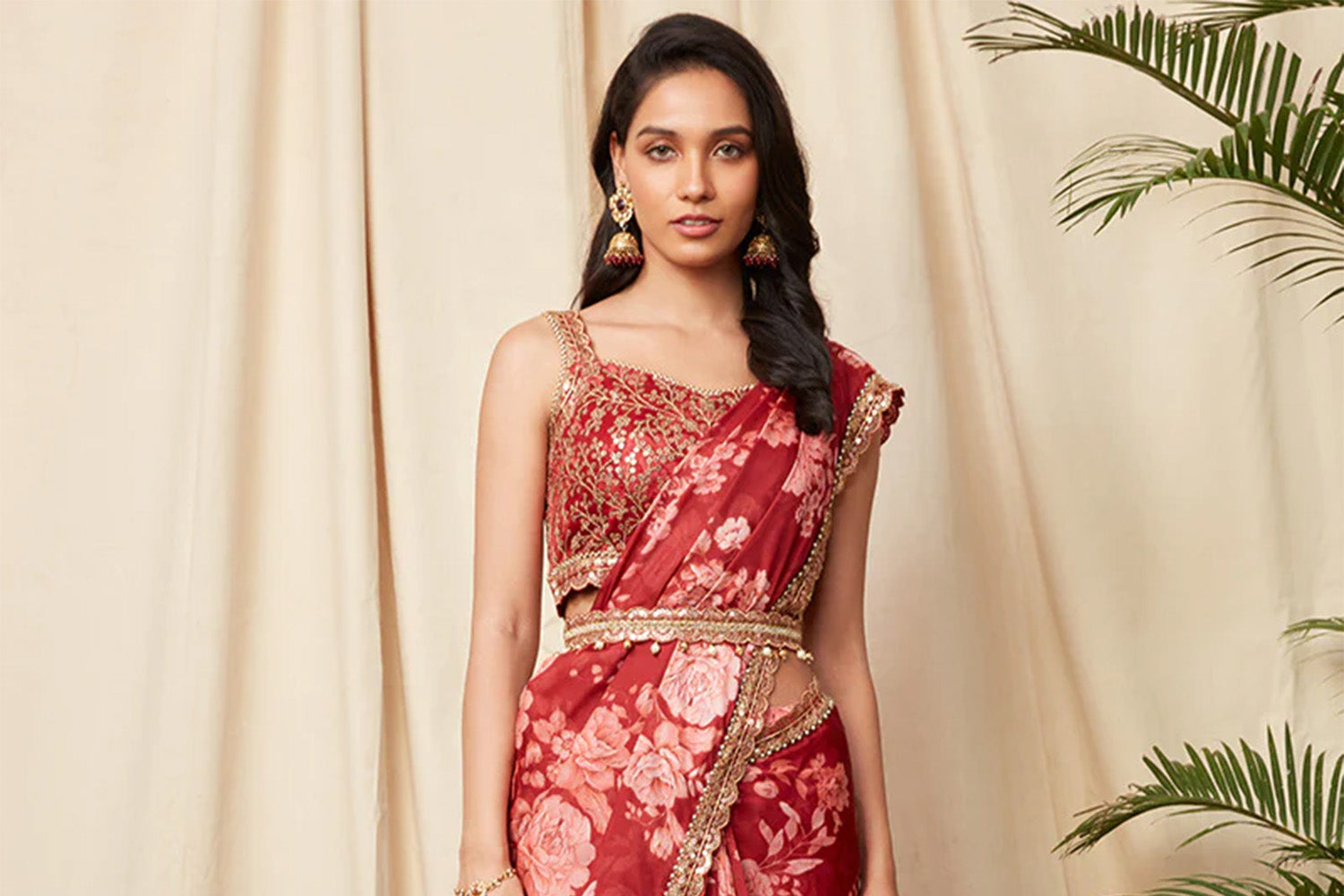 5 Gorgeous Ways to Wear Designer Saree with Thin Perfect Pleats