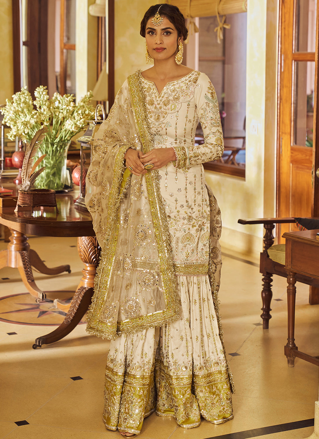 GHARARA SUITS ! gharara sharara Suits ideas images! traditional  suit