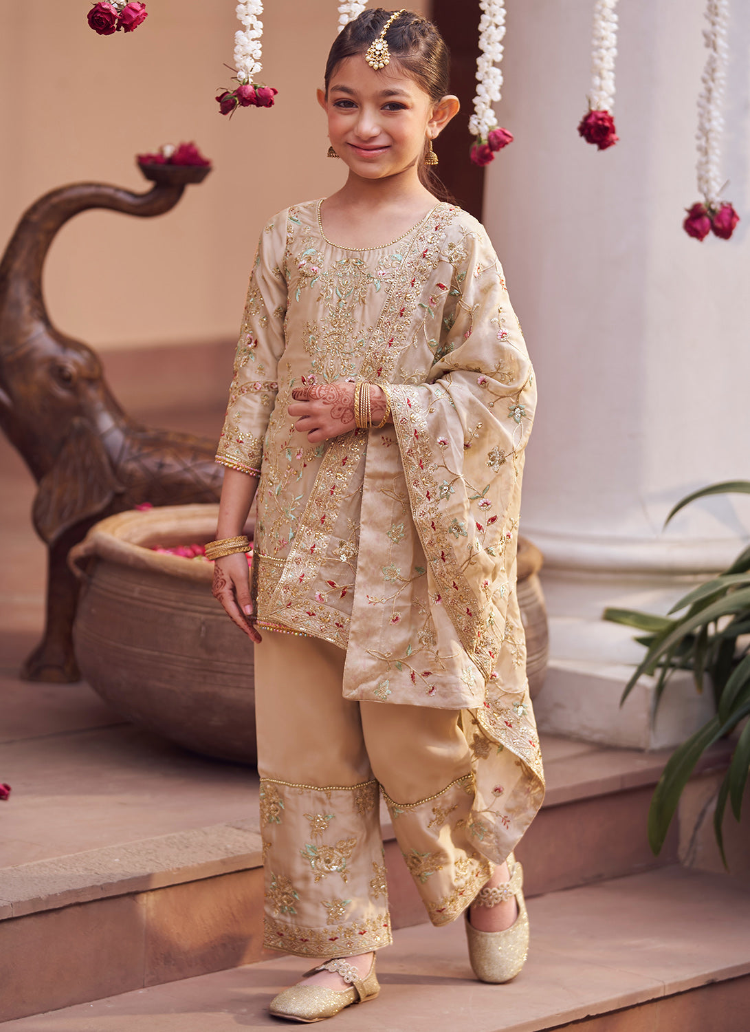 Baby girl in salwar sales suit