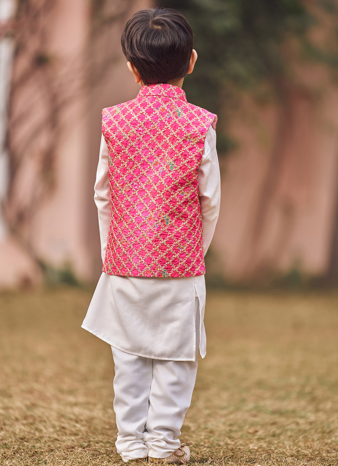 Nehru jacket embroidered hotsell