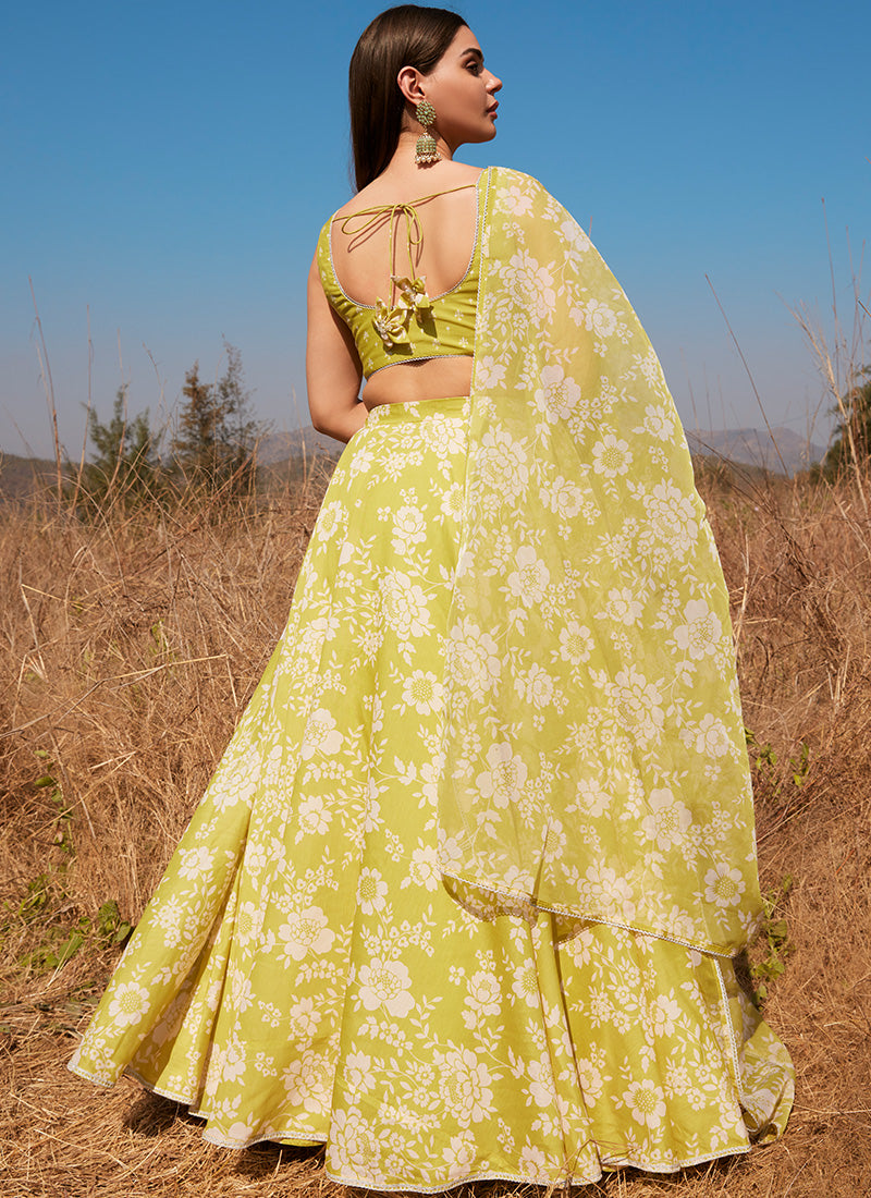Buy Designer Lehenga - Yellow Traditional Embroidered Wedding Lehenga Choli